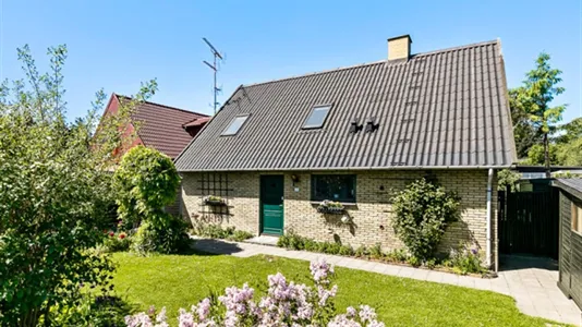 Huse i Skovlunde - billede 1